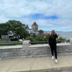 Meet your Posher, Gabrielle